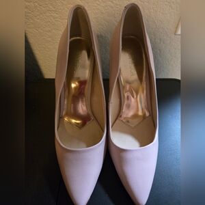 Jenn Ardor Pink Pumps